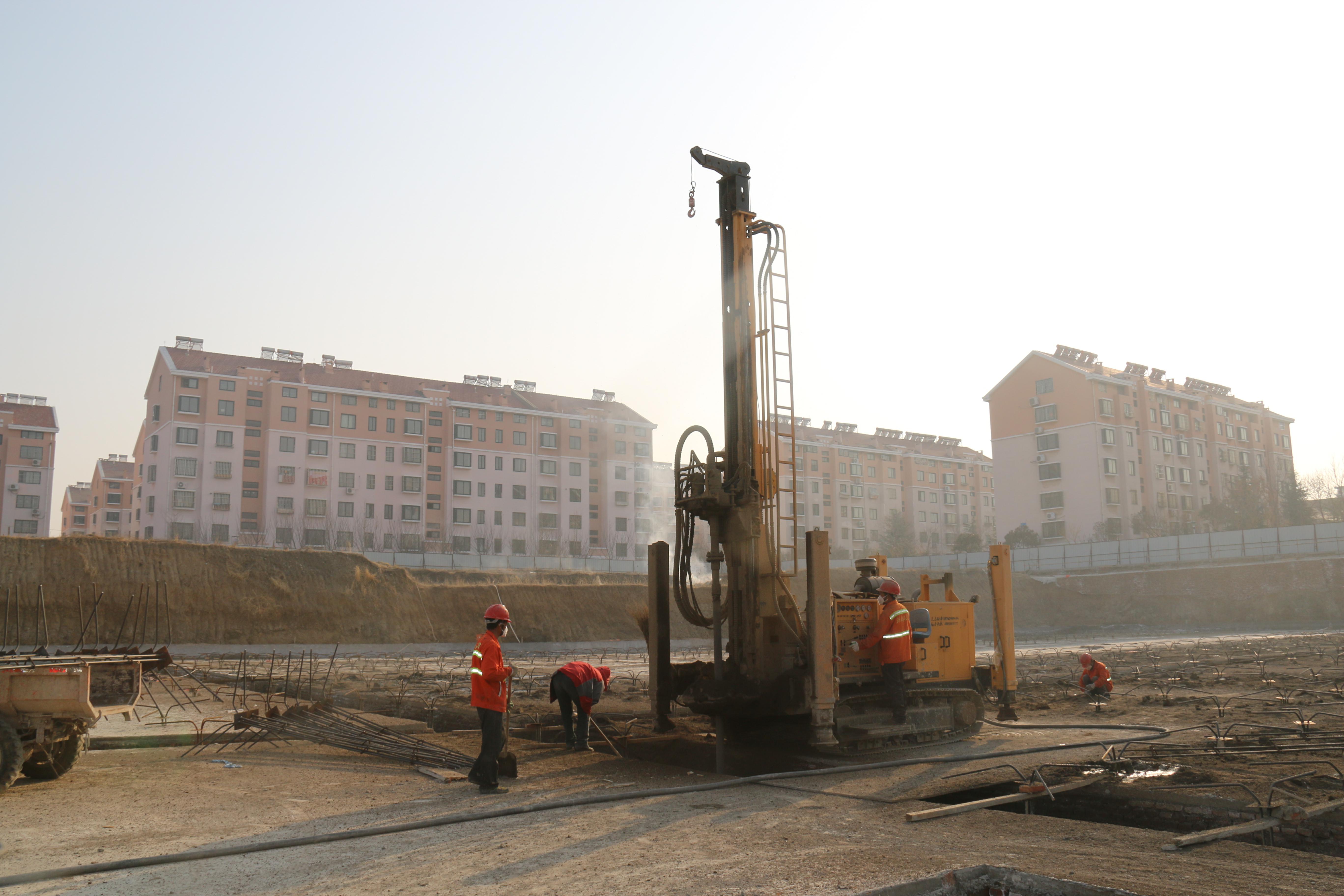 興華景園五期車庫基礎(chǔ)項目施工團(tuán)隊